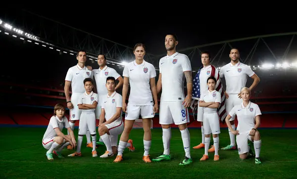 Custom Team Uniforms Manufacturer Boosts Performance & Team Spirit